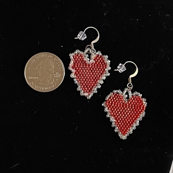 Handmade Beaded Heart Earrings - Picture 4 of 4